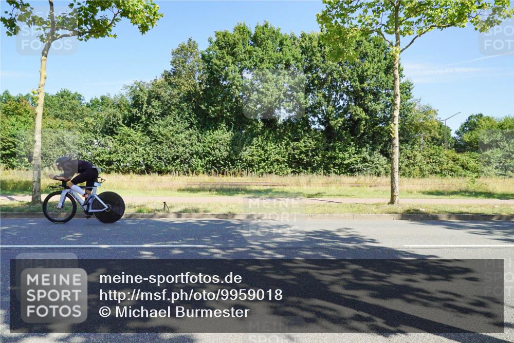 09.08.2026 - GEWOBA Citytriathlon Bremen Michael Burmester http://msf.ph/oto/9959018 09.08.2026 12:11:47 Radfahren 549, 631, 642, 660, 676, 691, 712, 732, 862 meine-sportfotos.de