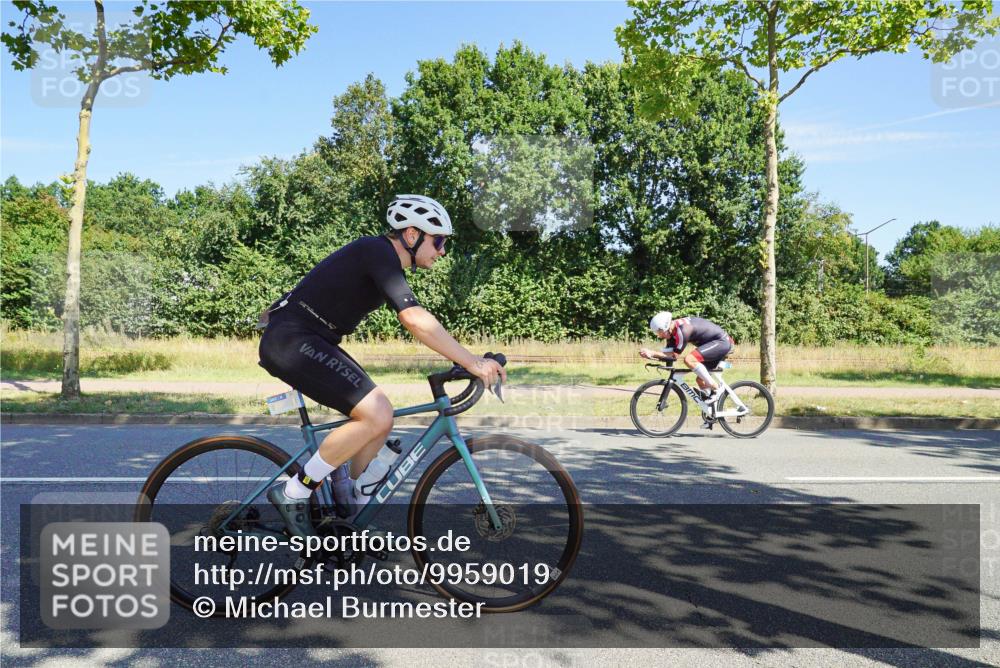 09.08.2026 - GEWOBA Citytriathlon Bremen Michael Burmester http://msf.ph/oto/9959019 09.08.2026 12:11:50 Radfahren 549, 631, 642, 660, 676, 691, 712, 732, 862 meine-sportfotos.de