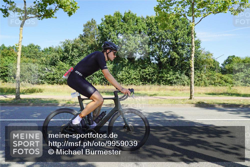 09.08.2026 - GEWOBA Citytriathlon Bremen Michael Burmester http://msf.ph/oto/9959039 09.08.2026 12:12:21 Radfahren 544, 589, 610, 618, 632, 661, 677, 697, 825, 835 meine-sportfotos.de
