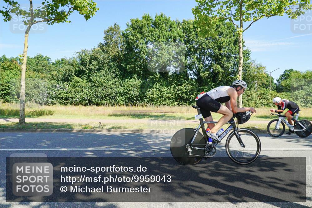 09.08.2026 - GEWOBA Citytriathlon Bremen Michael Burmester http://msf.ph/oto/9959043 09.08.2026 12:12:25 Radfahren 544, 589, 610, 632, 661, 677, 697, 791, 825, 835, 1127, 1131 meine-sportfotos.de