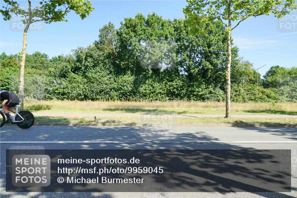 09.08.2026 - GEWOBA Citytriathlon Bremen Michael Burmester http://msf.ph/oto/9959045 09.08.2026 12:12:26 Radfahren 544, 589, 610, 632, 661, 677, 697, 791, 825, 835, 1127, 1131 meine-sportfotos.de
