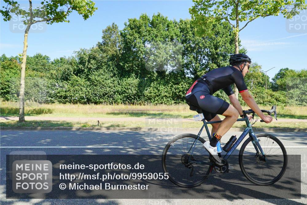 09.08.2026 - GEWOBA Citytriathlon Bremen Michael Burmester http://msf.ph/oto/9959055 09.08.2026 12:12:37 Radfahren 544, 589, 605, 661, 683, 723, 764, 791, 825, 835, 1127, 1131 meine-sportfotos.de