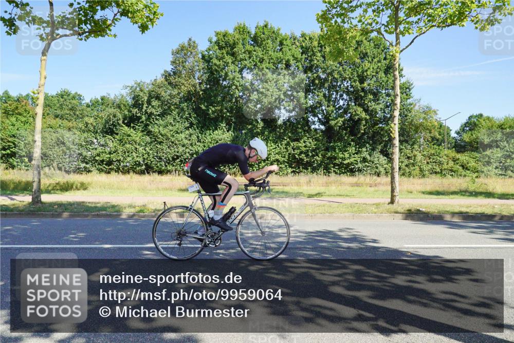09.08.2026 - GEWOBA Citytriathlon Bremen Michael Burmester http://msf.ph/oto/9959064 09.08.2026 12:12:46 Radfahren 556, 593, 605, 606, 683, 686, 723, 764, 878, 951 meine-sportfotos.de