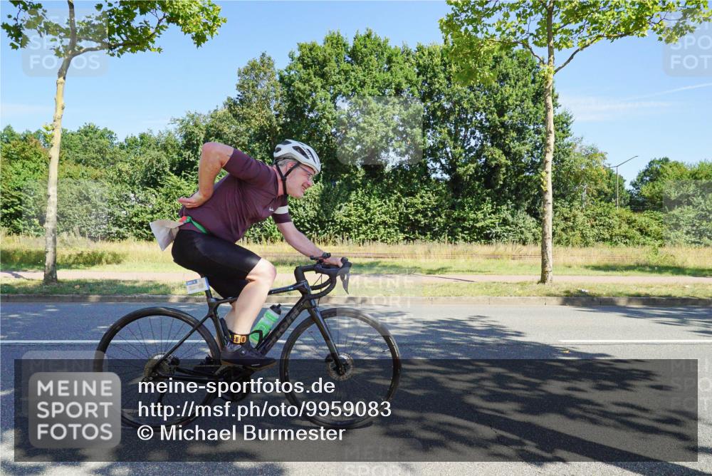 09.08.2026 - GEWOBA Citytriathlon Bremen Michael Burmester http://msf.ph/oto/9959083 09.08.2026 12:13:22 Radfahren 551, 575, 591, 710, 824, 882, 1011, 1116, 1148, 1150 meine-sportfotos.de