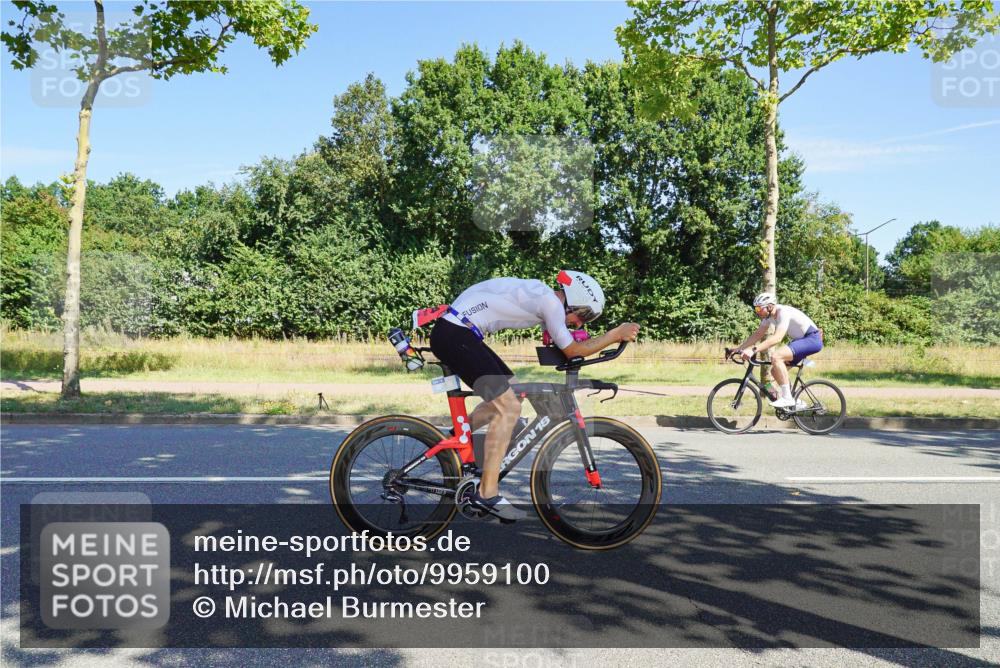09.08.2026 - GEWOBA Citytriathlon Bremen Michael Burmester http://msf.ph/oto/9959100 09.08.2026 12:13:46 Radfahren 547, 592, 645, 684, 685 meine-sportfotos.de