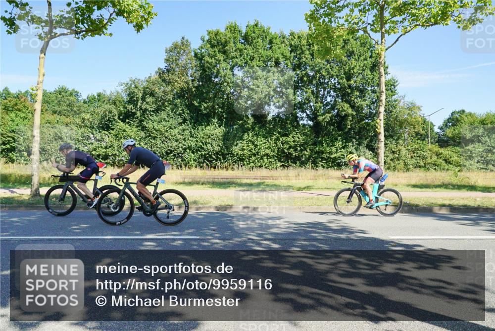 09.08.2026 - GEWOBA Citytriathlon Bremen Michael Burmester http://msf.ph/oto/9959116 09.08.2026 12:14:27 Radfahren 561, 574, 594, 647, 680 meine-sportfotos.de