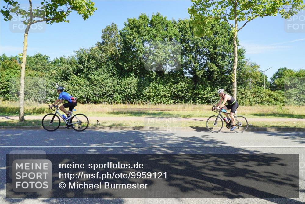 09.08.2026 - GEWOBA Citytriathlon Bremen Michael Burmester http://msf.ph/oto/9959121 09.08.2026 12:14:32 Radfahren 561, 574, 582, 647, 680, 733 meine-sportfotos.de