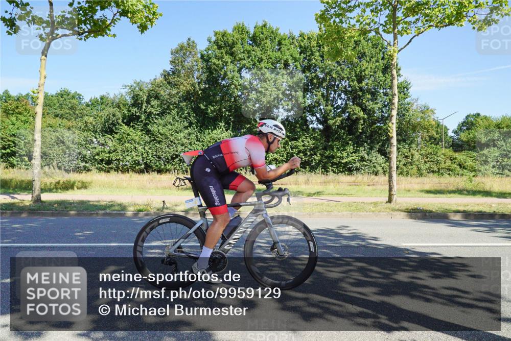 09.08.2026 - GEWOBA Citytriathlon Bremen Michael Burmester http://msf.ph/oto/9959129 09.08.2026 12:14:44 Radfahren 561, 574, 582, 590, 679, 680, 717, 721, 733, 746, 750 meine-sportfotos.de