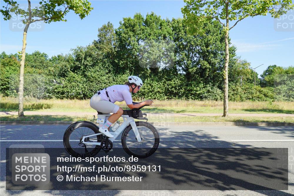 09.08.2026 - GEWOBA Citytriathlon Bremen Michael Burmester http://msf.ph/oto/9959131 09.08.2026 12:14:47 Radfahren 582, 590, 679, 680, 717, 721, 733, 746, 750, 1004 meine-sportfotos.de