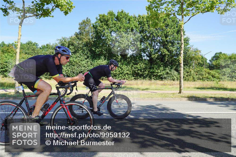 09.08.2026 - GEWOBA Citytriathlon Bremen Michael Burmester http://msf.ph/oto/9959132 09.08.2026 12:14:49 Radfahren 590, 679, 717, 721, 733, 746, 750, 1004 meine-sportfotos.de