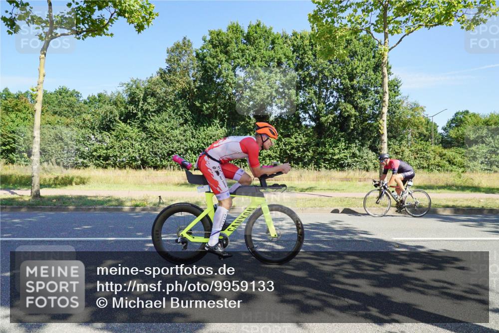 09.08.2026 - GEWOBA Citytriathlon Bremen Michael Burmester http://msf.ph/oto/9959133 09.08.2026 12:14:50 Radfahren 590, 679, 717, 721, 733, 746, 750, 1004 meine-sportfotos.de