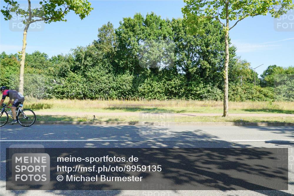 09.08.2026 - GEWOBA Citytriathlon Bremen Michael Burmester http://msf.ph/oto/9959135 09.08.2026 12:14:51 Radfahren 590, 679, 717, 721, 733, 746, 750, 1004 meine-sportfotos.de