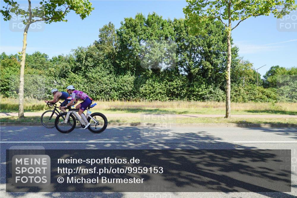 09.08.2026 - GEWOBA Citytriathlon Bremen Michael Burmester http://msf.ph/oto/9959153 09.08.2026 12:15:21 Radfahren 613, 615, 646, 655, 793, 1008, 1016, 1128 meine-sportfotos.de