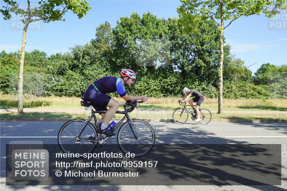 09.08.2026 - GEWOBA Citytriathlon Bremen Michael Burmester http://msf.ph/oto/9959157 09.08.2026 12:15:27 Radfahren 613, 615, 655, 735, 793, 1008, 1016, 1128 meine-sportfotos.de
