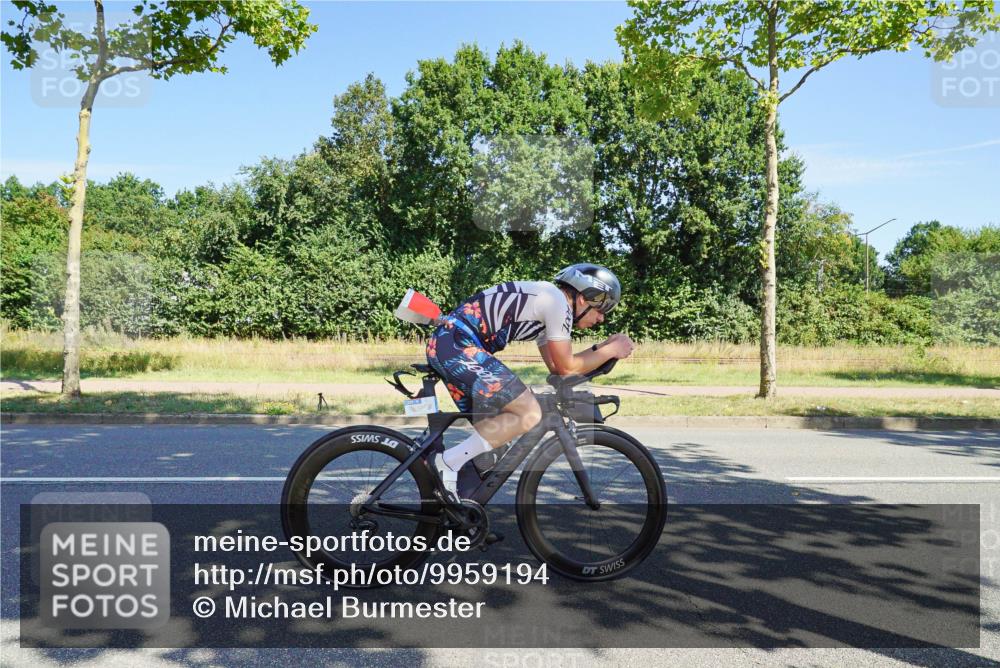 09.08.2026 - GEWOBA Citytriathlon Bremen Michael Burmester http://msf.ph/oto/9959194 09.08.2026 12:16:18 Radfahren 564, 580, 716, 726, 775, 855, 914, 955, 1013, 1117 meine-sportfotos.de