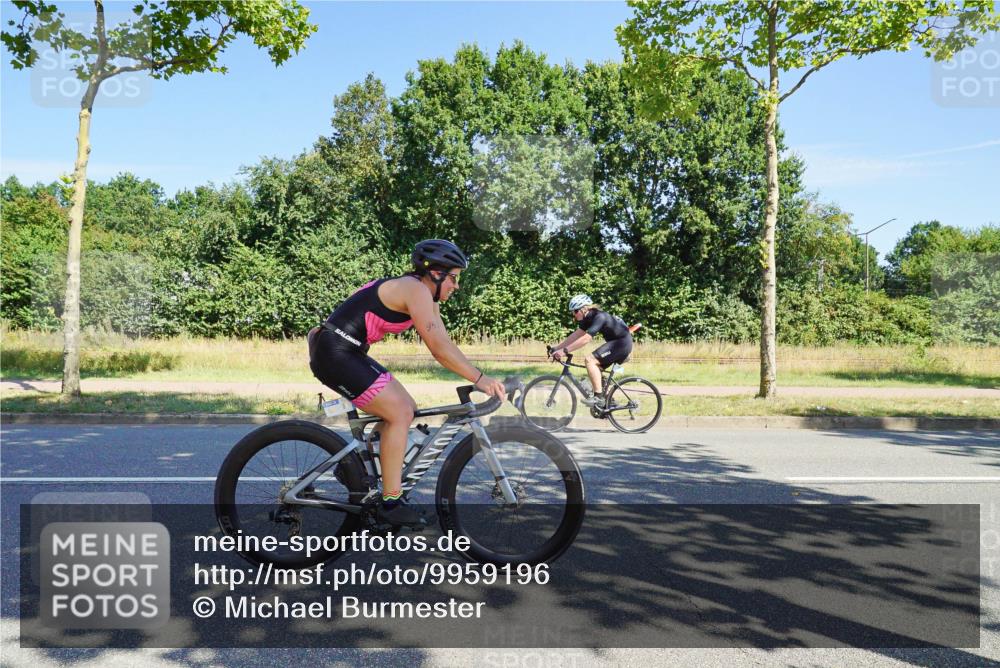 09.08.2026 - GEWOBA Citytriathlon Bremen Michael Burmester http://msf.ph/oto/9959196 09.08.2026 12:16:22 Radfahren 545, 564, 580, 638, 716, 726, 775, 777, 855, 914, 1013, 1117 meine-sportfotos.de