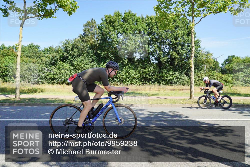 09.08.2026 - GEWOBA Citytriathlon Bremen Michael Burmester http://msf.ph/oto/9959238 09.08.2026 12:17:27 Radfahren 565, 598, 600, 650, 653, 758, 778, 784, 807 meine-sportfotos.de