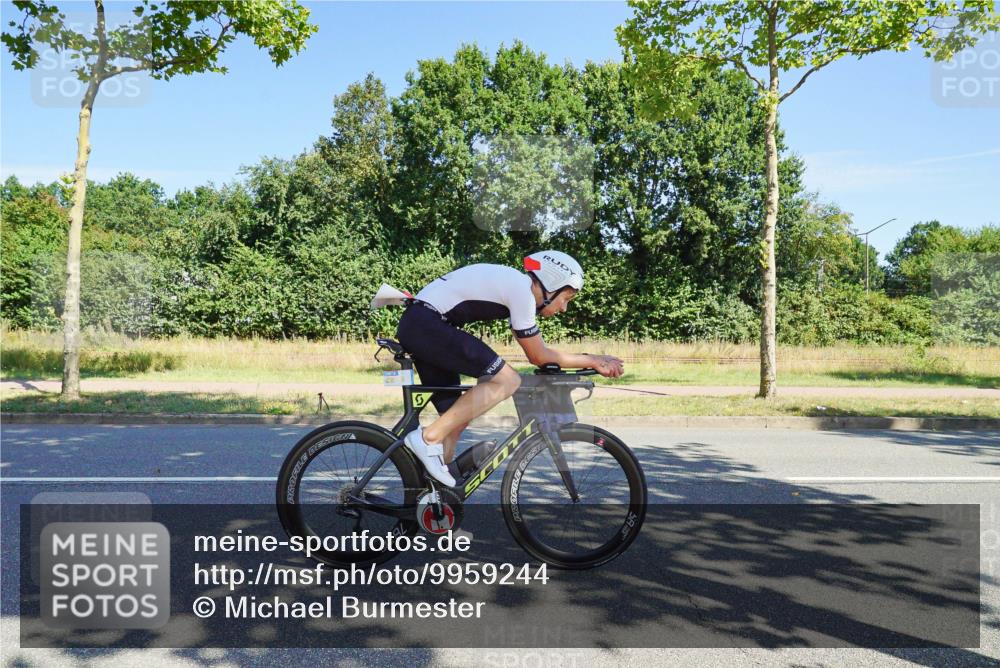09.08.2026 - GEWOBA Citytriathlon Bremen Michael Burmester http://msf.ph/oto/9959244 09.08.2026 12:17:34 Radfahren 565, 579, 598, 609, 650, 653, 758, 784, 807, 1109 meine-sportfotos.de