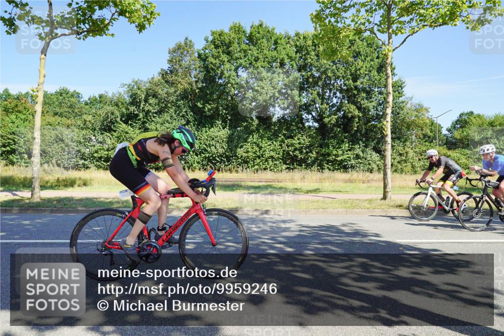 09.08.2026 - GEWOBA Citytriathlon Bremen Michael Burmester http://msf.ph/oto/9959246 09.08.2026 12:17:44 Radfahren 579, 609, 650, 672, 758, 784, 1109, 1126, 1147 meine-sportfotos.de