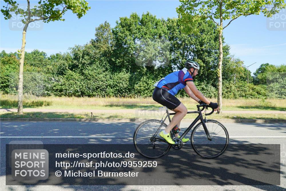09.08.2026 - GEWOBA Citytriathlon Bremen Michael Burmester http://msf.ph/oto/9959259 09.08.2026 12:18:01 Radfahren 739, 769, 781, 808, 869, 901, 981, 1118, 1126, 1146 meine-sportfotos.de