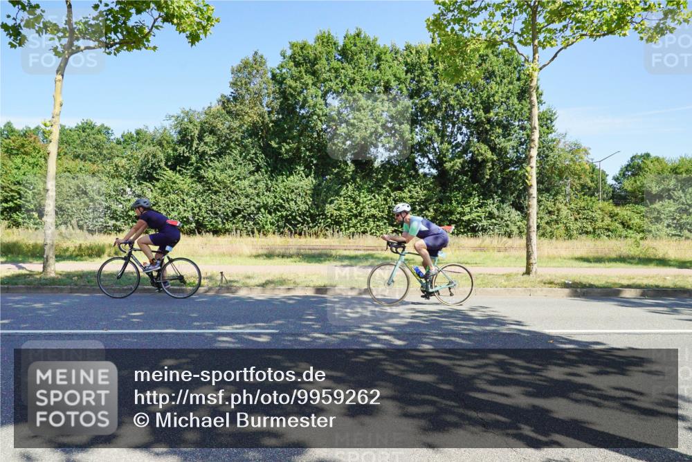 09.08.2026 - GEWOBA Citytriathlon Bremen Michael Burmester http://msf.ph/oto/9959262 09.08.2026 12:18:11 Radfahren 739, 781, 826, 869, 1118, 1146 meine-sportfotos.de