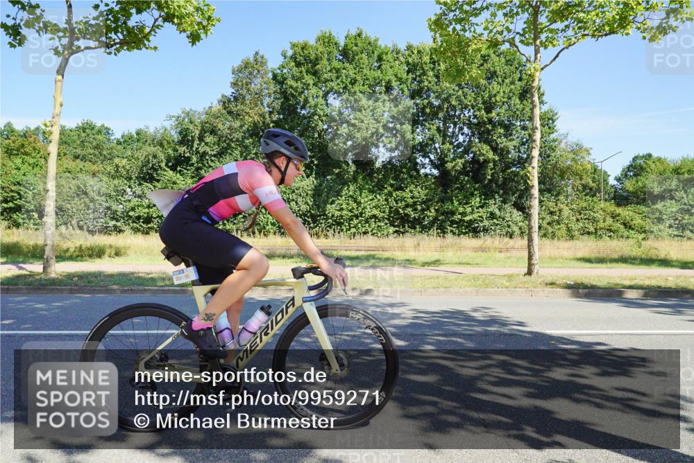09.08.2026 - GEWOBA Citytriathlon Bremen Michael Burmester http://msf.ph/oto/9959271 09.08.2026 12:18:25 Radfahren 814, 826, 872, 970, 1003 meine-sportfotos.de