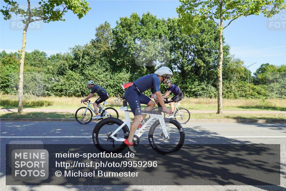 09.08.2026 - GEWOBA Citytriathlon Bremen Michael Burmester http://msf.ph/oto/9959296 09.08.2026 12:19:14 Radfahren 557, 569, 624, 727, 749, 886, 1009, 1120 meine-sportfotos.de