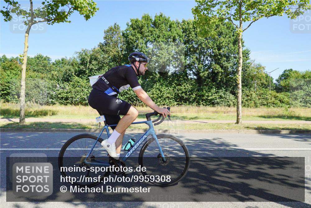 09.08.2026 - GEWOBA Citytriathlon Bremen Michael Burmester http://msf.ph/oto/9959308 09.08.2026 12:19:30 Radfahren 568, 603, 727, 812, 820, 839, 861, 938, 1142, 1145, 1160 meine-sportfotos.de