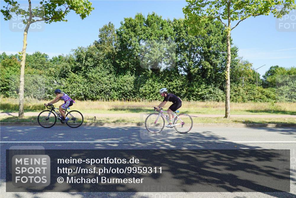 09.08.2026 - GEWOBA Citytriathlon Bremen Michael Burmester http://msf.ph/oto/9959311 09.08.2026 12:19:33 Radfahren 568, 603, 727, 748, 812, 820, 839, 861, 938, 1142, 1145, 1160 meine-sportfotos.de