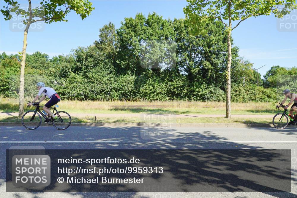 09.08.2026 - GEWOBA Citytriathlon Bremen Michael Burmester http://msf.ph/oto/9959313 09.08.2026 12:19:34 Radfahren 568, 603, 748, 812, 820, 839, 861, 938, 1142, 1145, 1160 meine-sportfotos.de