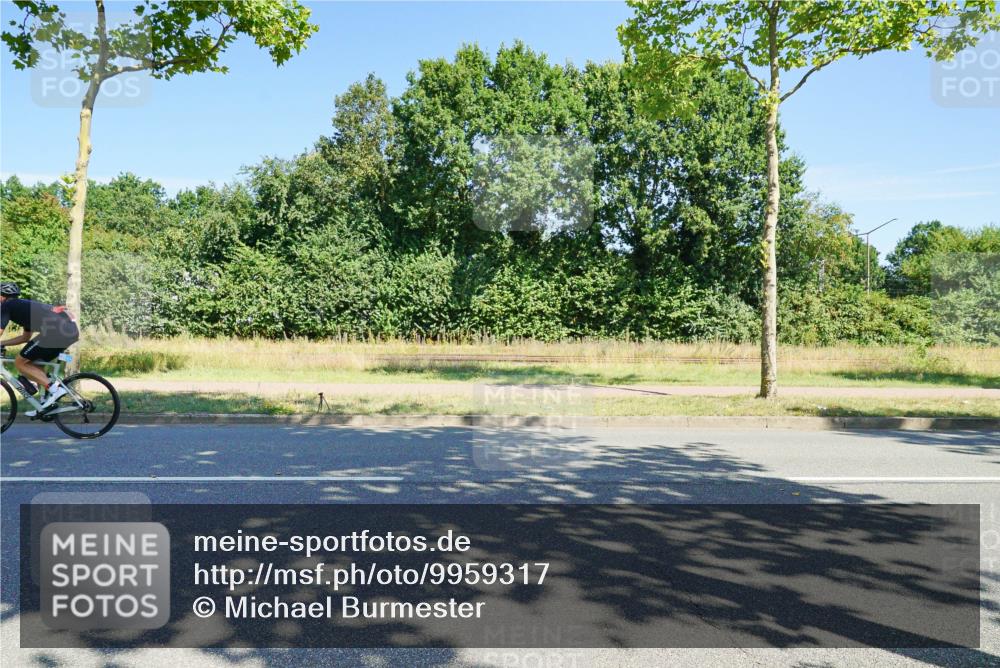 09.08.2026 - GEWOBA Citytriathlon Bremen Michael Burmester http://msf.ph/oto/9959317 09.08.2026 12:19:47 Radfahren 568, 748, 806, 923, 987 meine-sportfotos.de