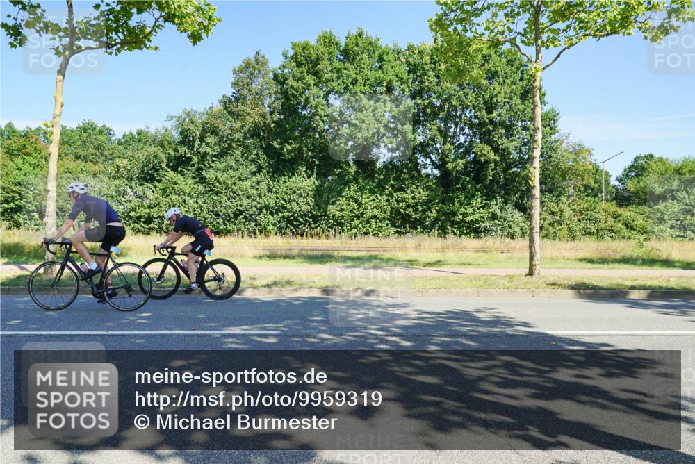 09.08.2026 - GEWOBA Citytriathlon Bremen Michael Burmester http://msf.ph/oto/9959319 09.08.2026 12:19:49 Radfahren 748, 806, 923, 987 meine-sportfotos.de