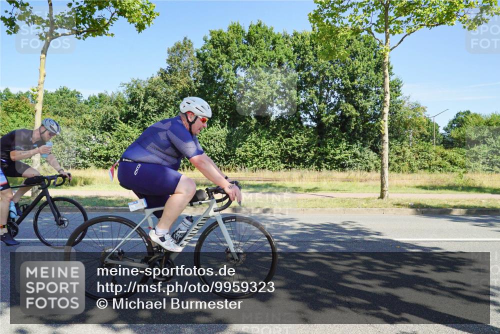 09.08.2026 - GEWOBA Citytriathlon Bremen Michael Burmester http://msf.ph/oto/9959323 09.08.2026 12:20:01 Radfahren 595, 625, 757, 788, 798, 817, 838, 923, 935, 1017, 1129 meine-sportfotos.de