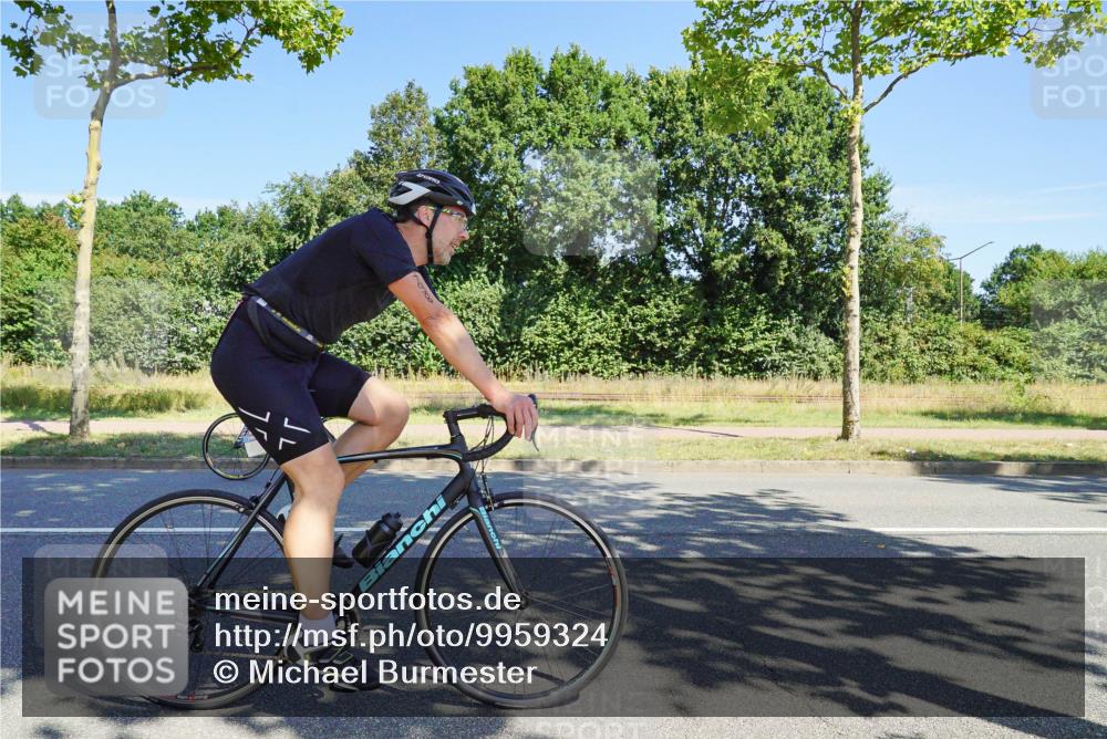 09.08.2026 - GEWOBA Citytriathlon Bremen Michael Burmester http://msf.ph/oto/9959324 09.08.2026 12:20:03 Radfahren 595, 625, 757, 788, 798, 817, 823, 838, 923, 935, 1017, 1129 meine-sportfotos.de