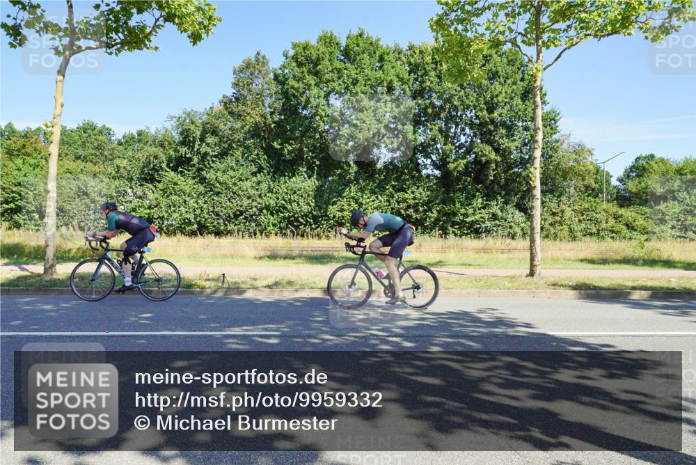 09.08.2026 - GEWOBA Citytriathlon Bremen Michael Burmester http://msf.ph/oto/9959332 09.08.2026 12:20:12 Radfahren 595, 625, 693, 757, 762, 763, 788, 790, 798, 823, 838, 935, 1017, 1113, 1129, 1155 meine-sportfotos.de