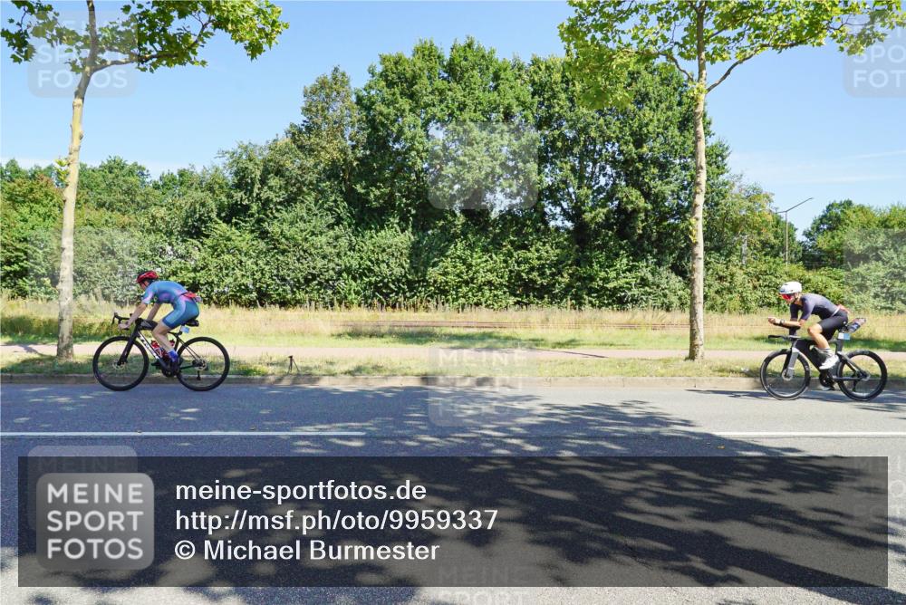 09.08.2026 - GEWOBA Citytriathlon Bremen Michael Burmester http://msf.ph/oto/9959337 09.08.2026 12:20:16 Radfahren 595, 625, 693, 757, 762, 763, 788, 790, 823, 844, 897, 935, 1017, 1020, 1113, 1155 meine-sportfotos.de