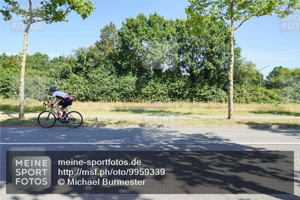 09.08.2026 - GEWOBA Citytriathlon Bremen Michael Burmester http://msf.ph/oto/9959339 09.08.2026 12:20:18 Radfahren 595, 693, 757, 762, 763, 788, 790, 792, 816, 823, 844, 897, 935, 1017, 1020, 1113, 1155 meine-sportfotos.de