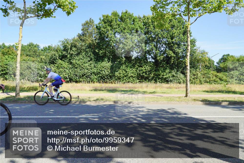 09.08.2026 - GEWOBA Citytriathlon Bremen Michael Burmester http://msf.ph/oto/9959347 09.08.2026 12:20:29 Radfahren 566, 656, 682, 728, 745, 762, 763, 792, 816, 844, 897, 1020 meine-sportfotos.de