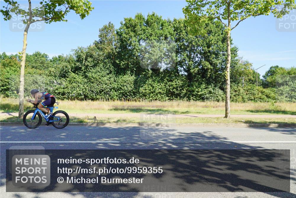 09.08.2026 - GEWOBA Citytriathlon Bremen Michael Burmester http://msf.ph/oto/9959355 09.08.2026 12:20:47 Radfahren 566, 728, 773, 889, 911, 931, 960 meine-sportfotos.de