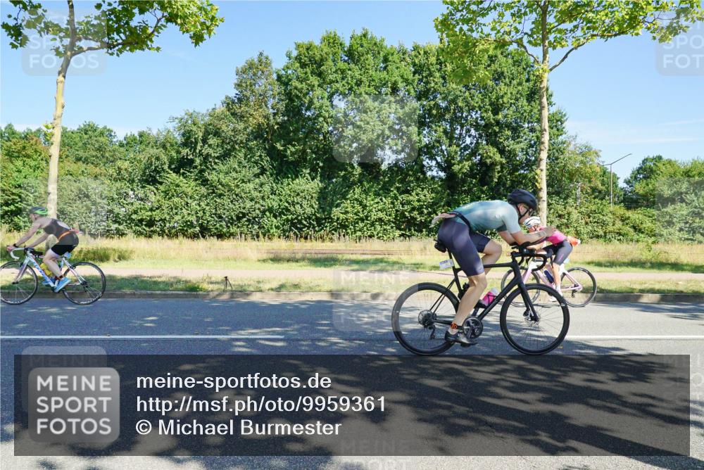 09.08.2026 - GEWOBA Citytriathlon Bremen Michael Burmester http://msf.ph/oto/9959361 09.08.2026 12:20:56 Radfahren 560, 562, 639, 668, 678, 773, 889, 911, 912, 960, 968, 979, 1110 meine-sportfotos.de