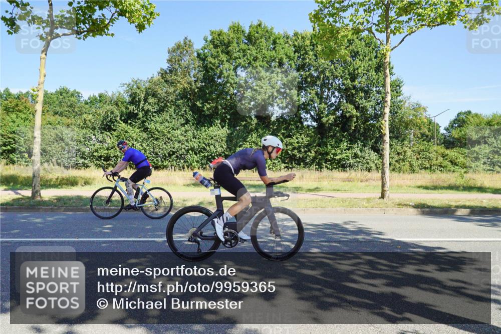 09.08.2026 - GEWOBA Citytriathlon Bremen Michael Burmester http://msf.ph/oto/9959365 09.08.2026 12:20:59 Radfahren 560, 562, 637, 639, 668, 678, 773, 889, 911, 912, 960, 968, 979, 1110 meine-sportfotos.de