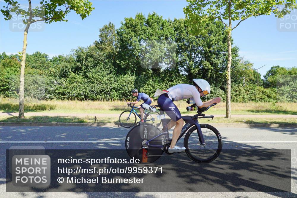 09.08.2026 - GEWOBA Citytriathlon Bremen Michael Burmester http://msf.ph/oto/9959371 09.08.2026 12:21:04 Radfahren 560, 562, 628, 637, 639, 644, 668, 678, 889, 911, 912, 968, 979, 1110 meine-sportfotos.de