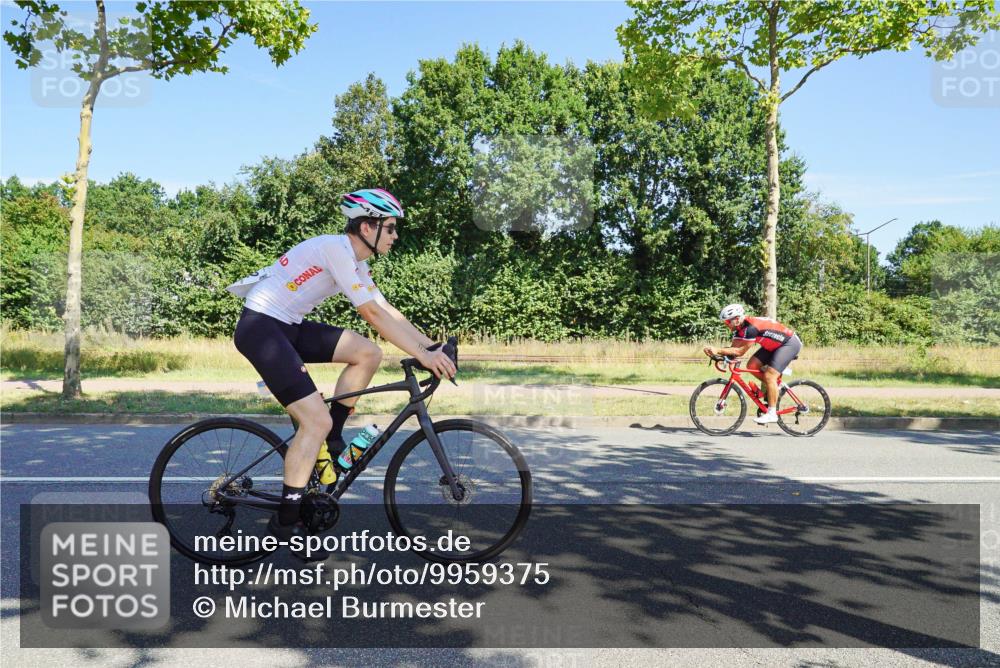 09.08.2026 - GEWOBA Citytriathlon Bremen Michael Burmester http://msf.ph/oto/9959375 09.08.2026 12:21:13 Radfahren 628, 637, 644, 668, 731, 912, 968, 979, 1115, 1132 meine-sportfotos.de