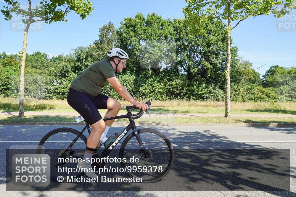 09.08.2026 - GEWOBA Citytriathlon Bremen Michael Burmester http://msf.ph/oto/9959378 09.08.2026 12:21:16 Radfahren 596, 628, 637, 644, 731, 1115, 1132 meine-sportfotos.de