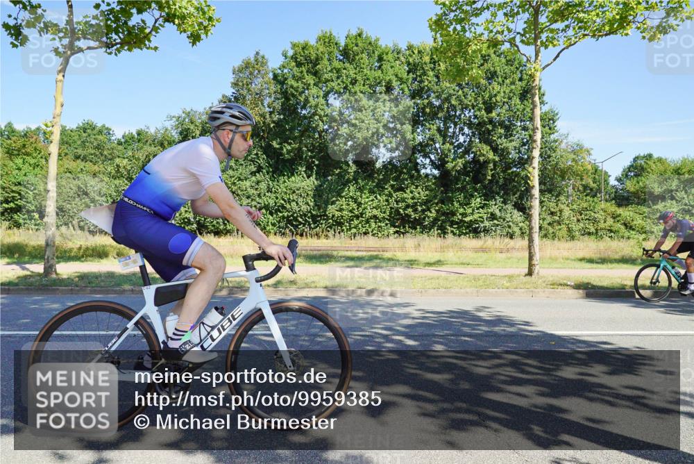 09.08.2026 - GEWOBA Citytriathlon Bremen Michael Burmester http://msf.ph/oto/9959385 09.08.2026 12:21:24 Radfahren 596, 731, 737, 902, 1115, 1132 meine-sportfotos.de