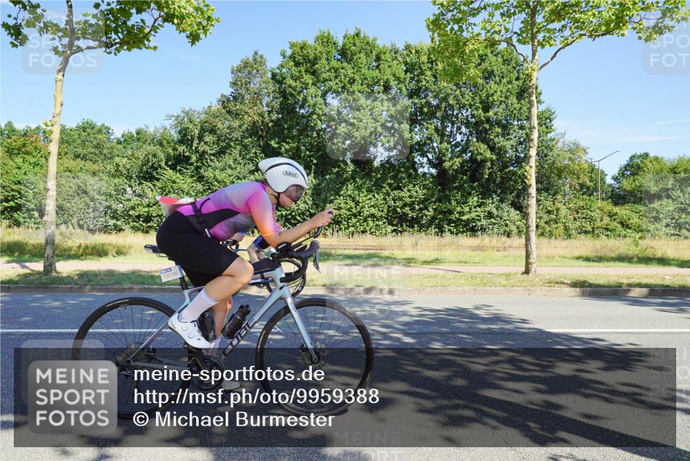 09.08.2026 - GEWOBA Citytriathlon Bremen Michael Burmester http://msf.ph/oto/9959388 09.08.2026 12:21:31 Radfahren 596, 667, 731, 737, 902, 1111 meine-sportfotos.de