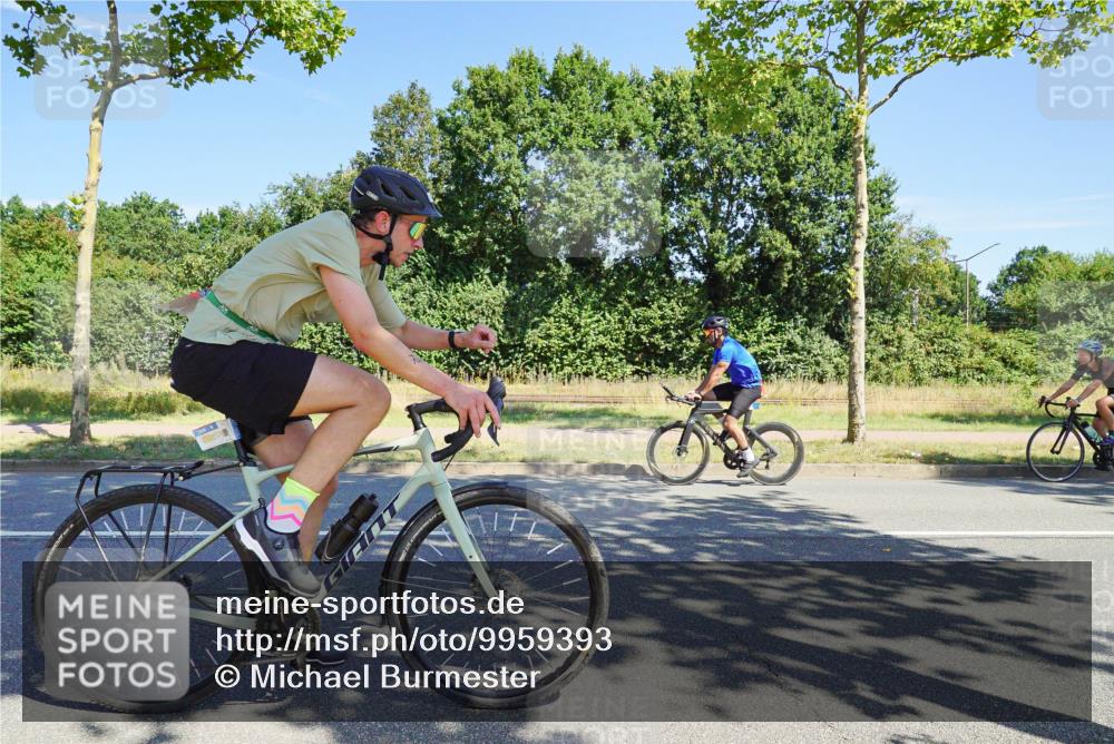 09.08.2026 - GEWOBA Citytriathlon Bremen Michael Burmester http://msf.ph/oto/9959393 09.08.2026 12:21:48 Radfahren 604, 626, 759, 768, 796, 834, 876, 885, 998, 1111, 1156 meine-sportfotos.de