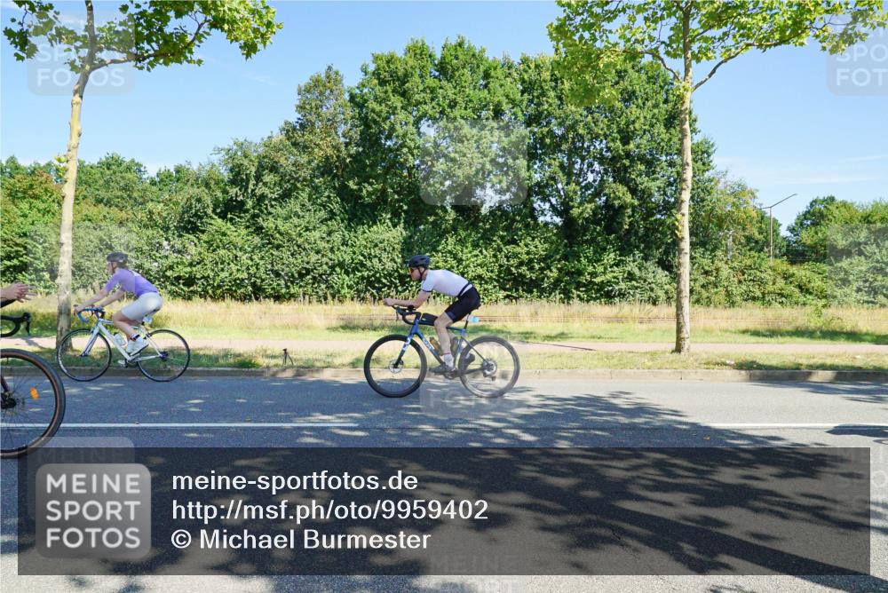 09.08.2026 - GEWOBA Citytriathlon Bremen Michael Burmester http://msf.ph/oto/9959402 09.08.2026 12:21:52 Radfahren 604, 626, 759, 768, 796, 834, 876, 885, 953, 998, 1102, 1114, 1156 meine-sportfotos.de