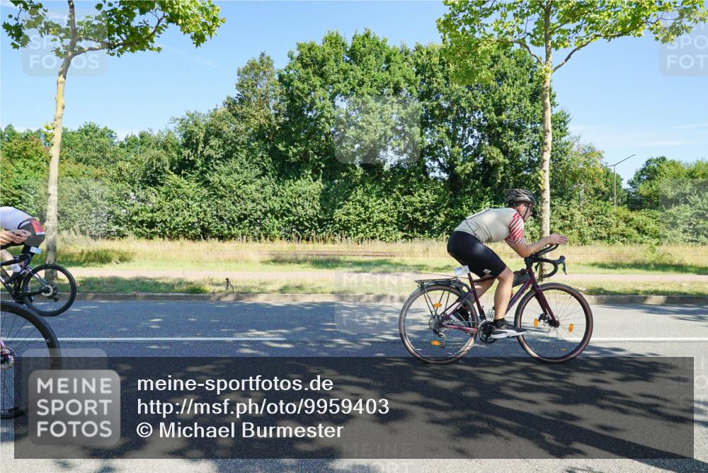 09.08.2026 - GEWOBA Citytriathlon Bremen Michael Burmester http://msf.ph/oto/9959403 09.08.2026 12:21:53 Radfahren 604, 626, 759, 768, 796, 834, 876, 885, 953, 998, 1102, 1114, 1156 meine-sportfotos.de