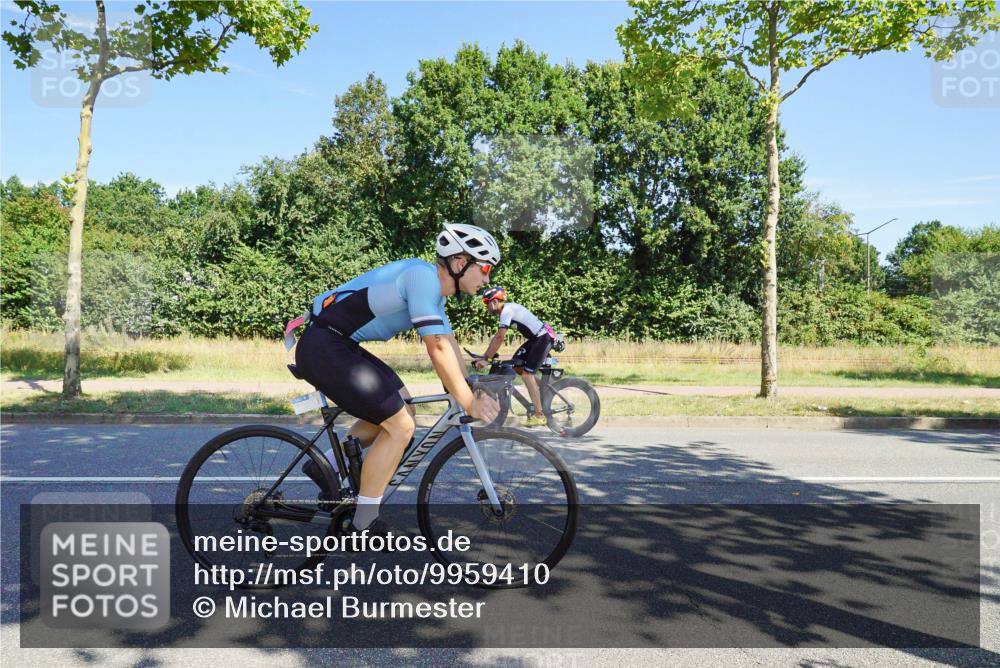 09.08.2026 - GEWOBA Citytriathlon Bremen Michael Burmester http://msf.ph/oto/9959410 09.08.2026 12:22:05 Radfahren 541, 559, 571, 604, 623, 687, 695, 896, 953, 954, 1102, 1114, 1139, 1154 meine-sportfotos.de